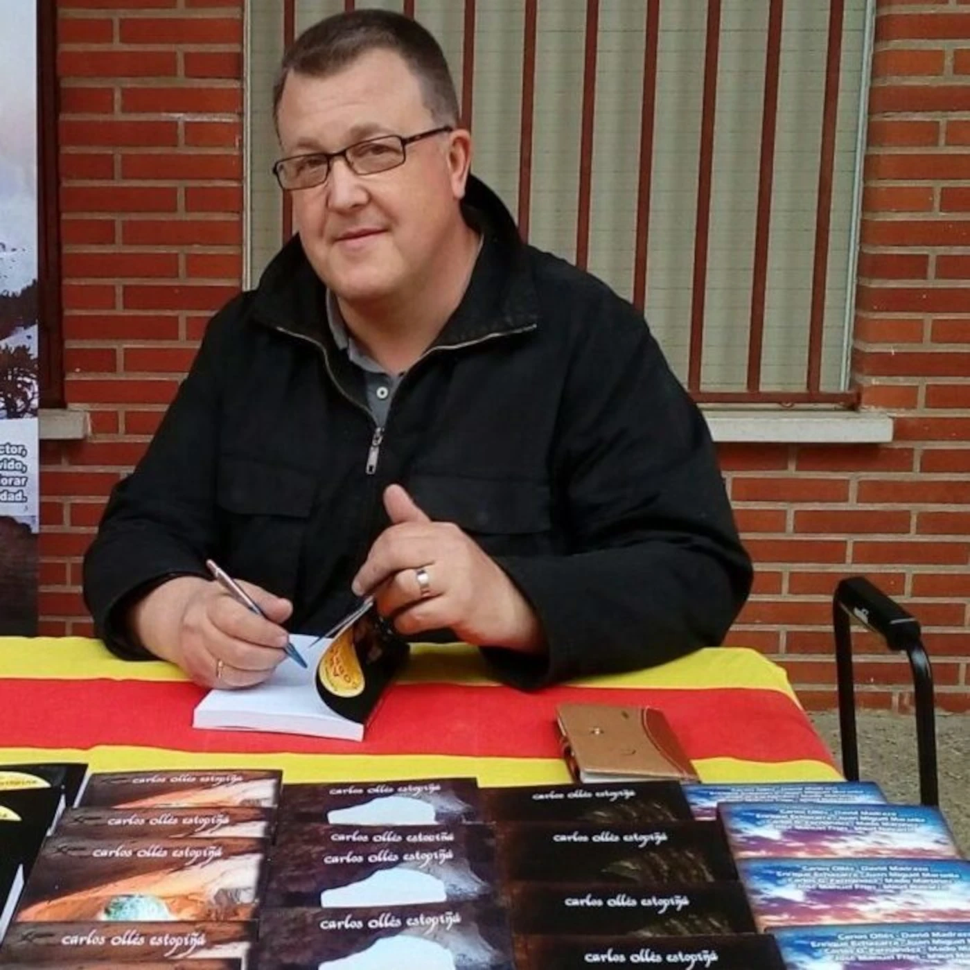 Carlos Ollés Estopiñá, autor de OVNIs: Nada es lo que parece