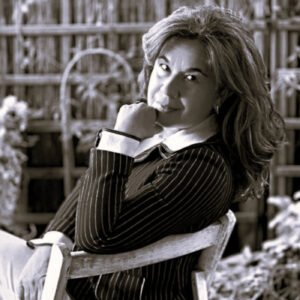 Retrato en blanco y negro de Marta Sanmamed, autora de De tumba en tumba