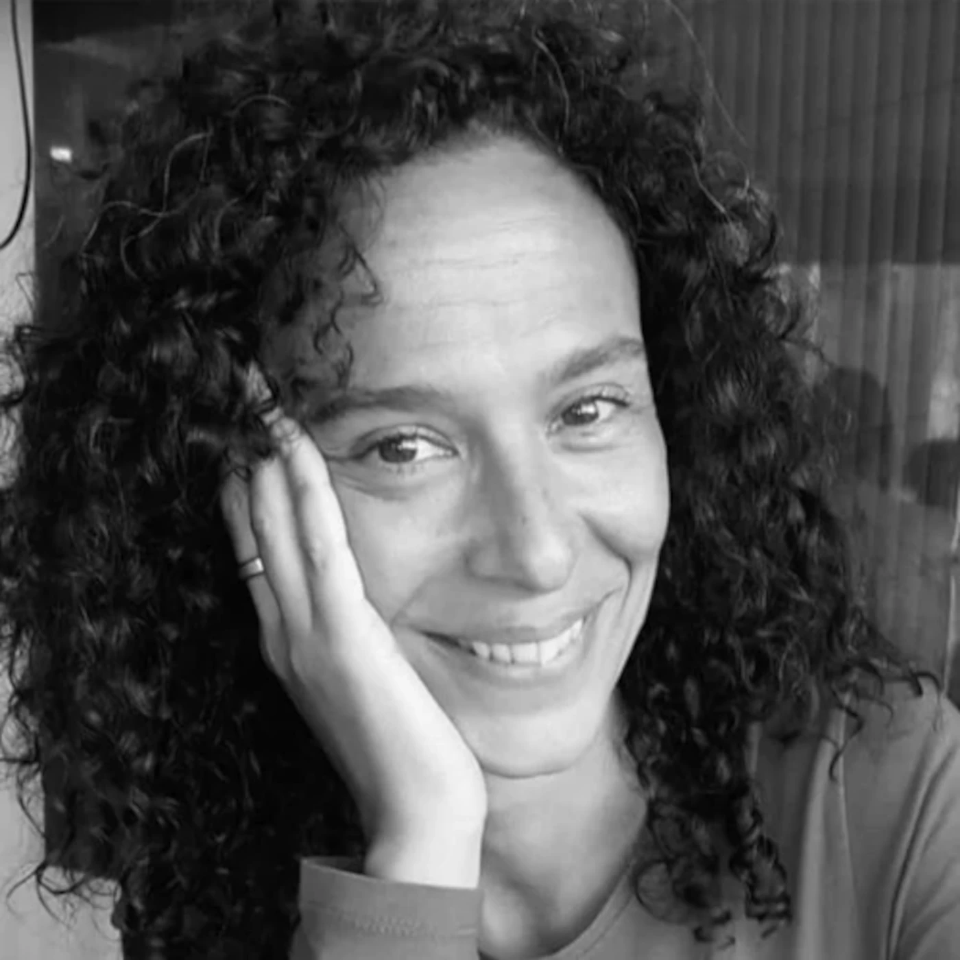 Retrato de Victoria Pascual Cortés, criminóloga y autora de Asesinas: ¿Por qué matan las mujeres?